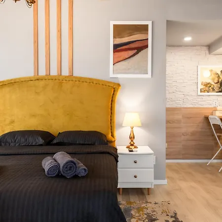 Romantic Jacuzzi Apartment Cluj-Napoca