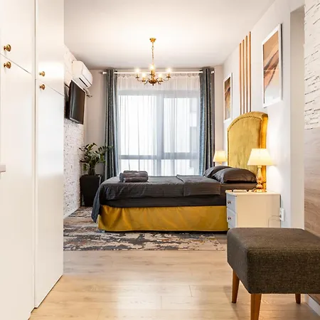 Romantic Jacuzzi Apartment